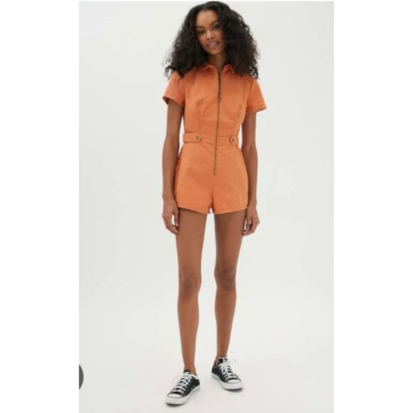 Urban Outfitters Orange Tyson Twill Utility Romper Size Medium - Picture 1 of 7